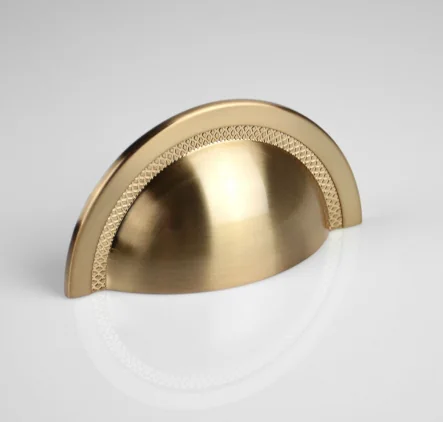 Puxador concha dourado para gavetas